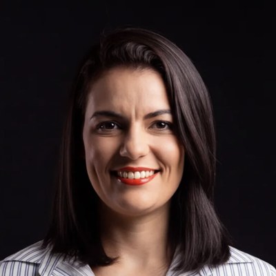 Pricila Santos, corretora de imóveis do Vivapark Porto Belo