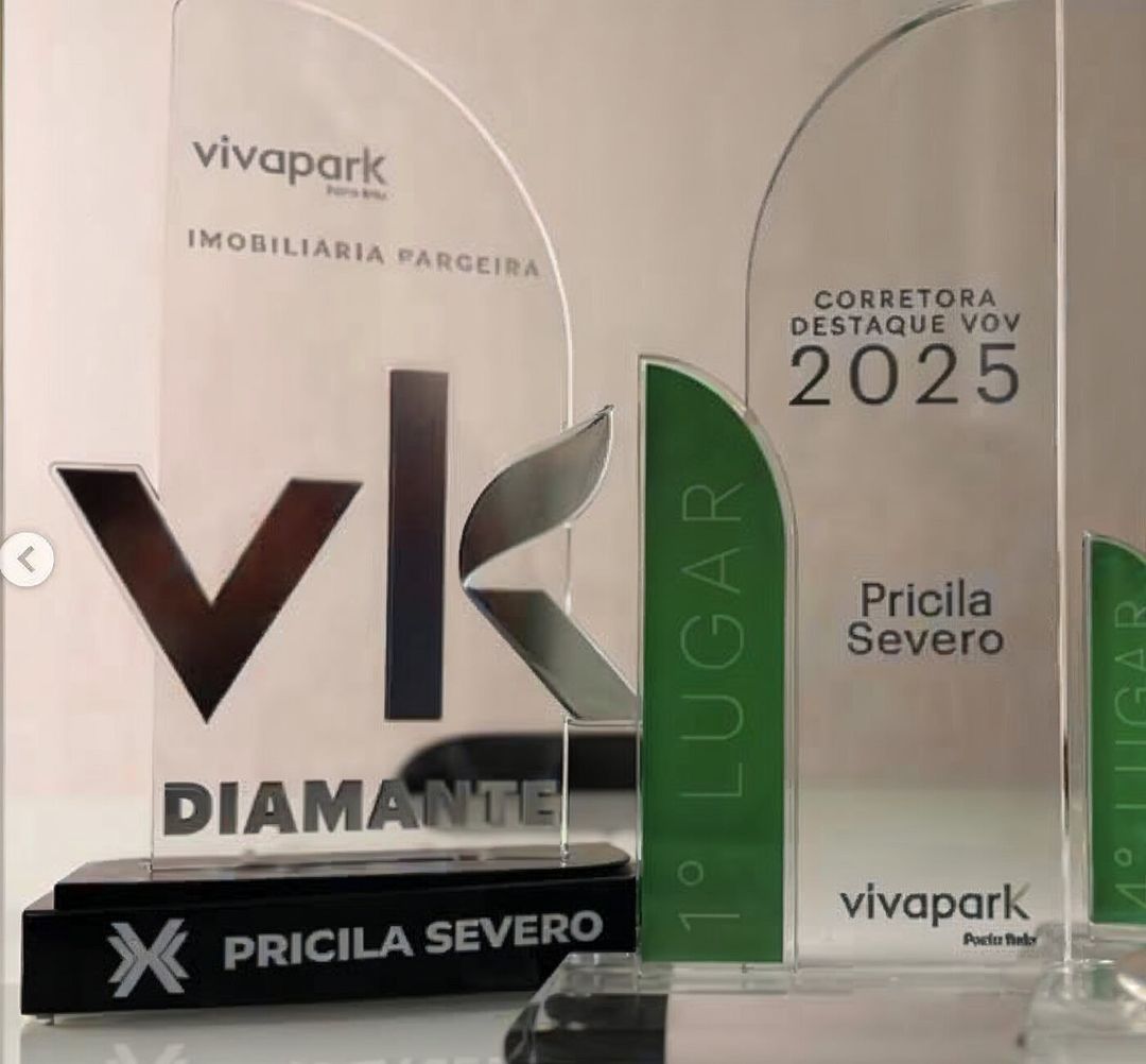 Troféus Diamante e 1º lugar Corretora Destaque VGV 2025 do Vivapark, de Pricila Severo