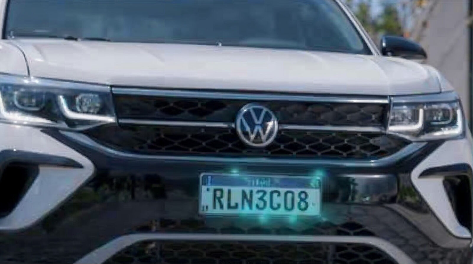 Leitura de placa de um carro na entrada do Vivapark