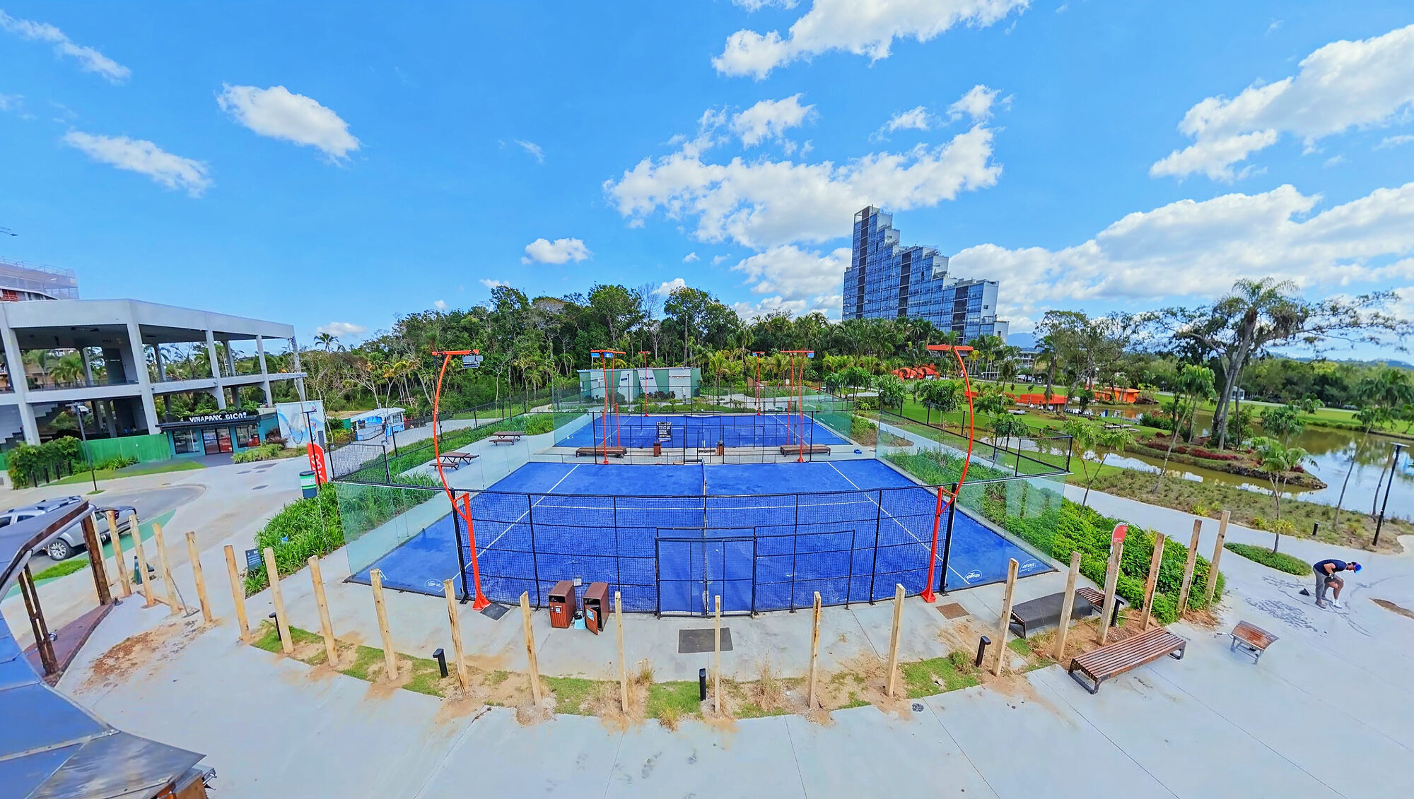 Quadras de padel da MUV Arena, setembro de 2026