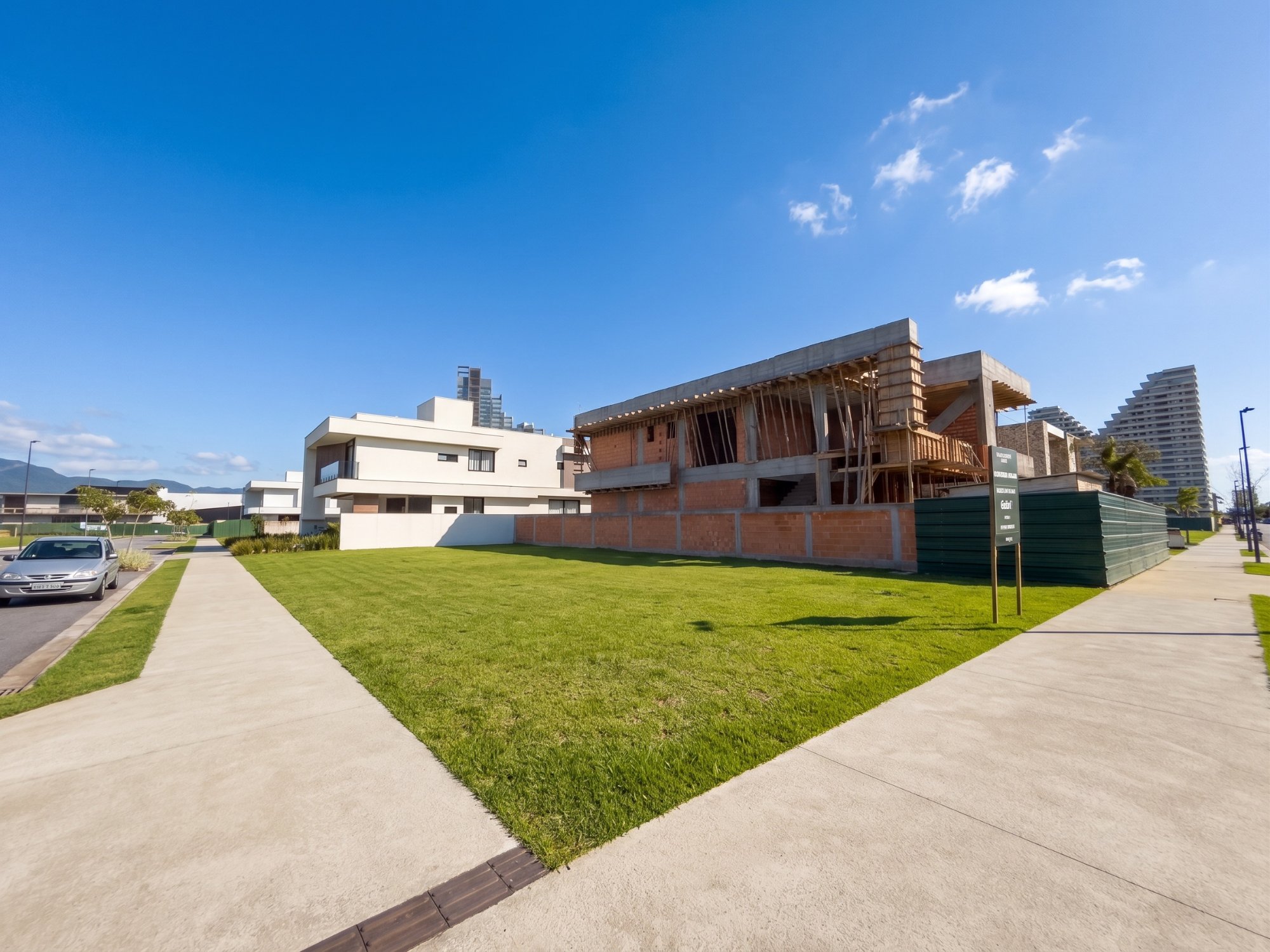 Vivapark lot — Phase 1, Block 15, Lot 13