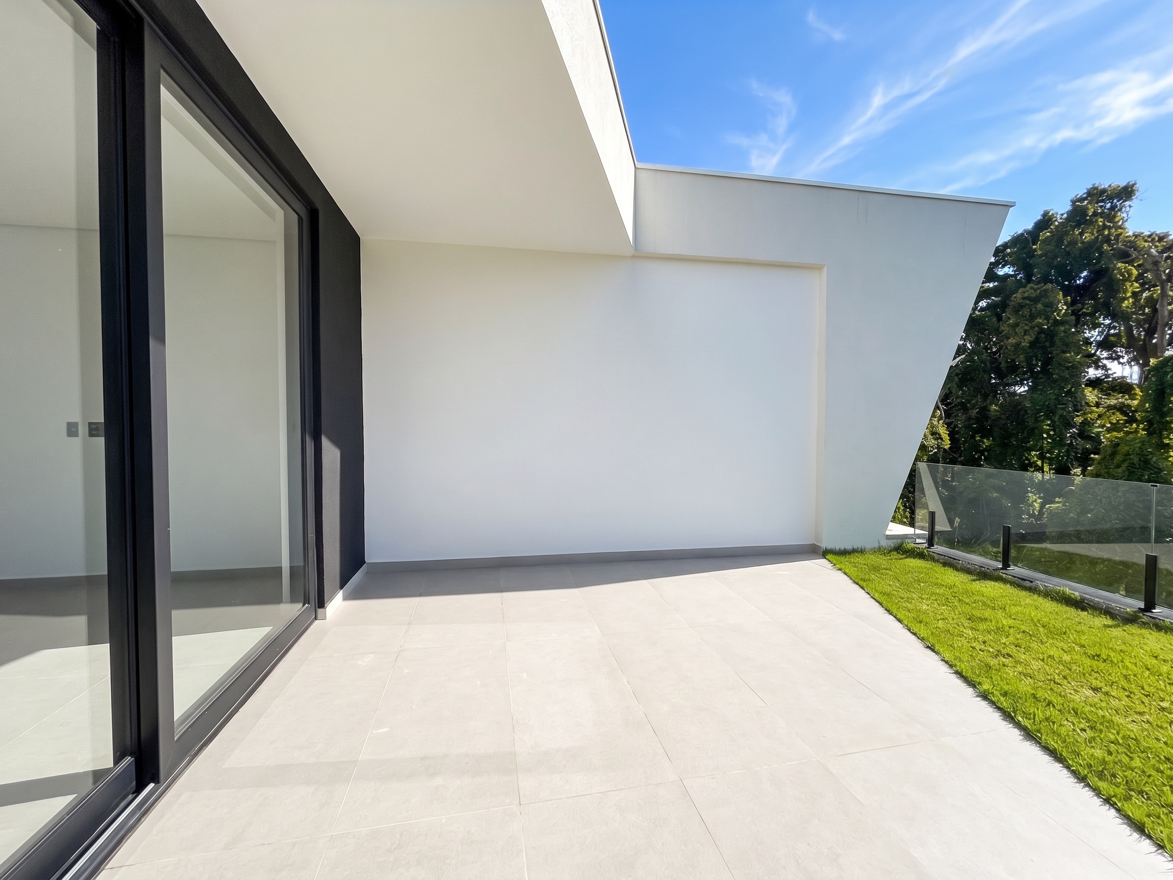Exterior 2 · Reverse House · Vivapark Porto Belo