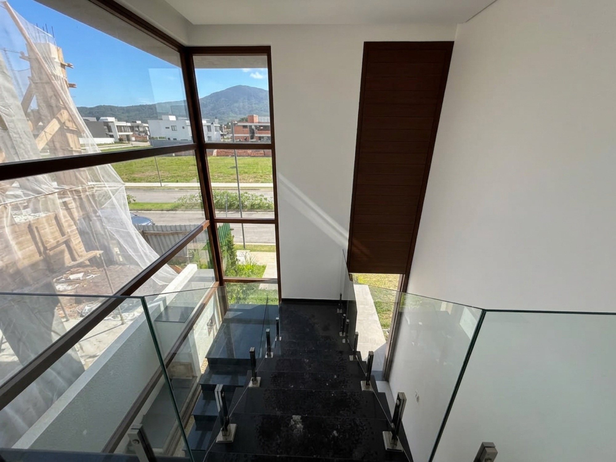 Hallway 2 · House Q10 L05 · Vivapark Porto Belo