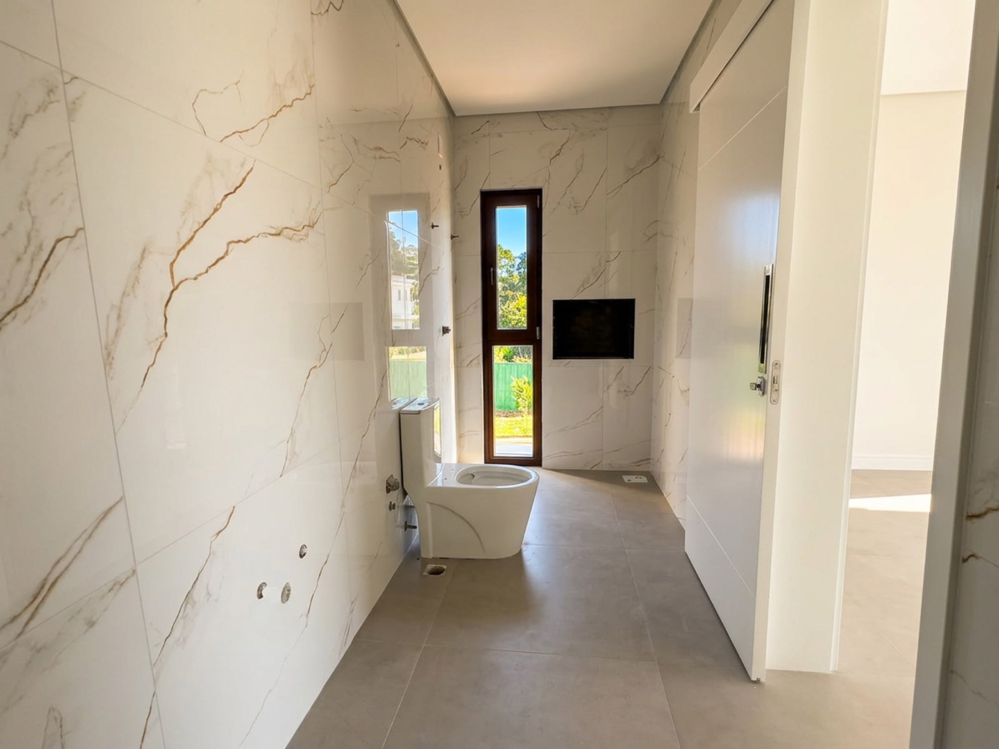 Suite 2 bathroom · House Q29 L04 · Vivapark Porto Belo