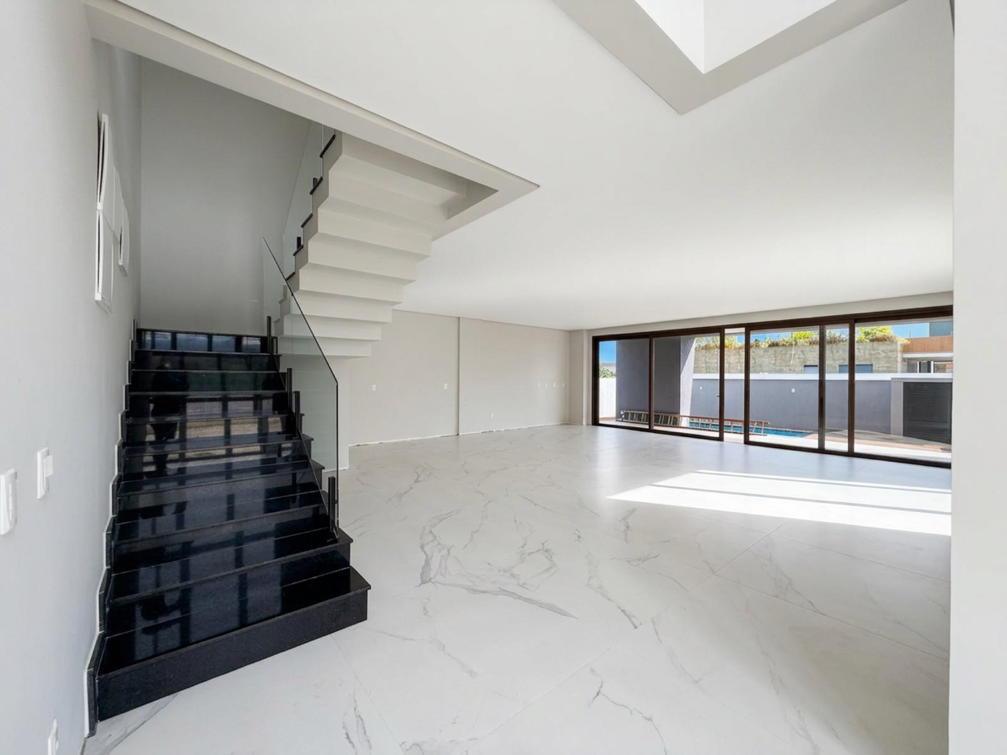 Living with staircase · House Q08 L01 · Vivapark Porto Belo