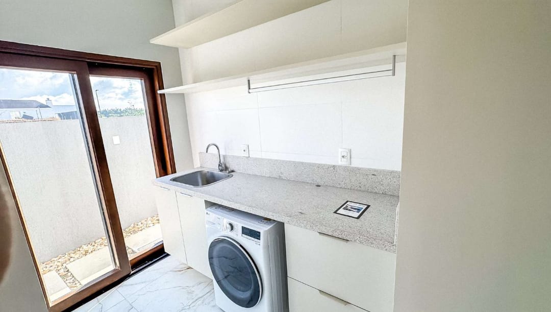 Screenshot 2026 10 22 at 17.30.29 · Furnished and Decorated House · Vivapark Porto Belo
