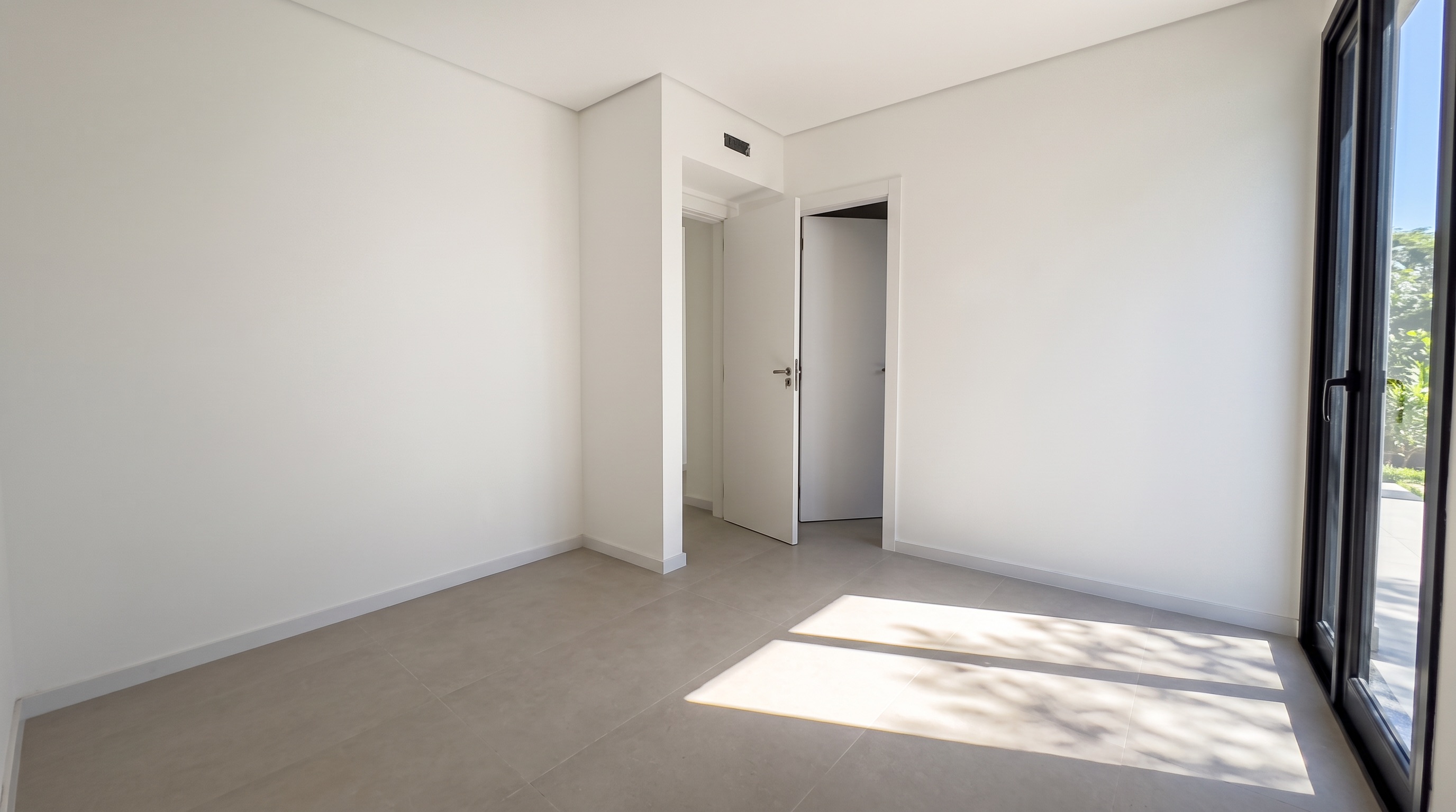 Suite 03 · Reverse House · Vivapark Porto Belo