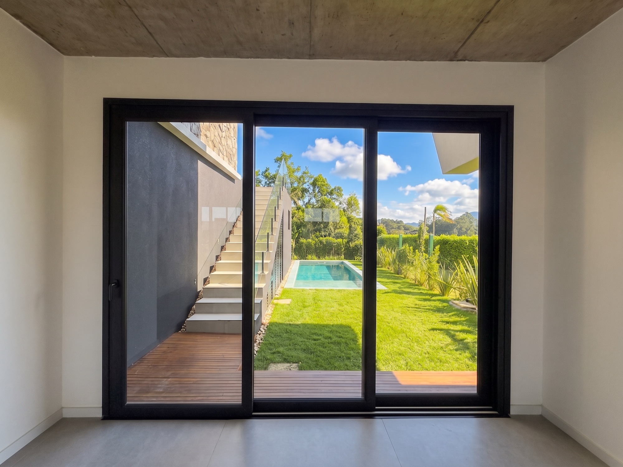 Pool 2 · Reverse House · Vivapark Porto Belo