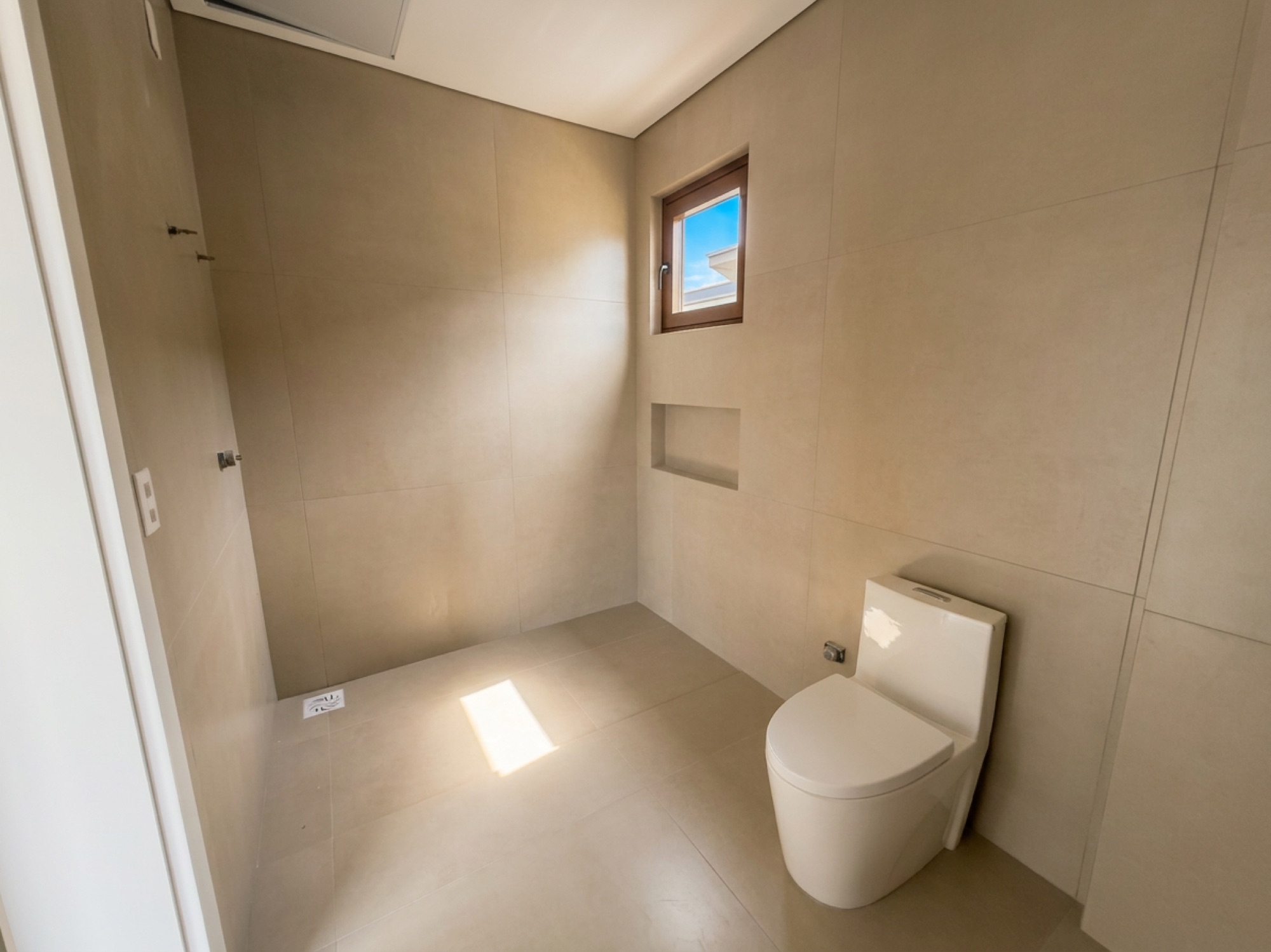 Suite bathroom · House Q08 L01 · Vivapark Porto Belo