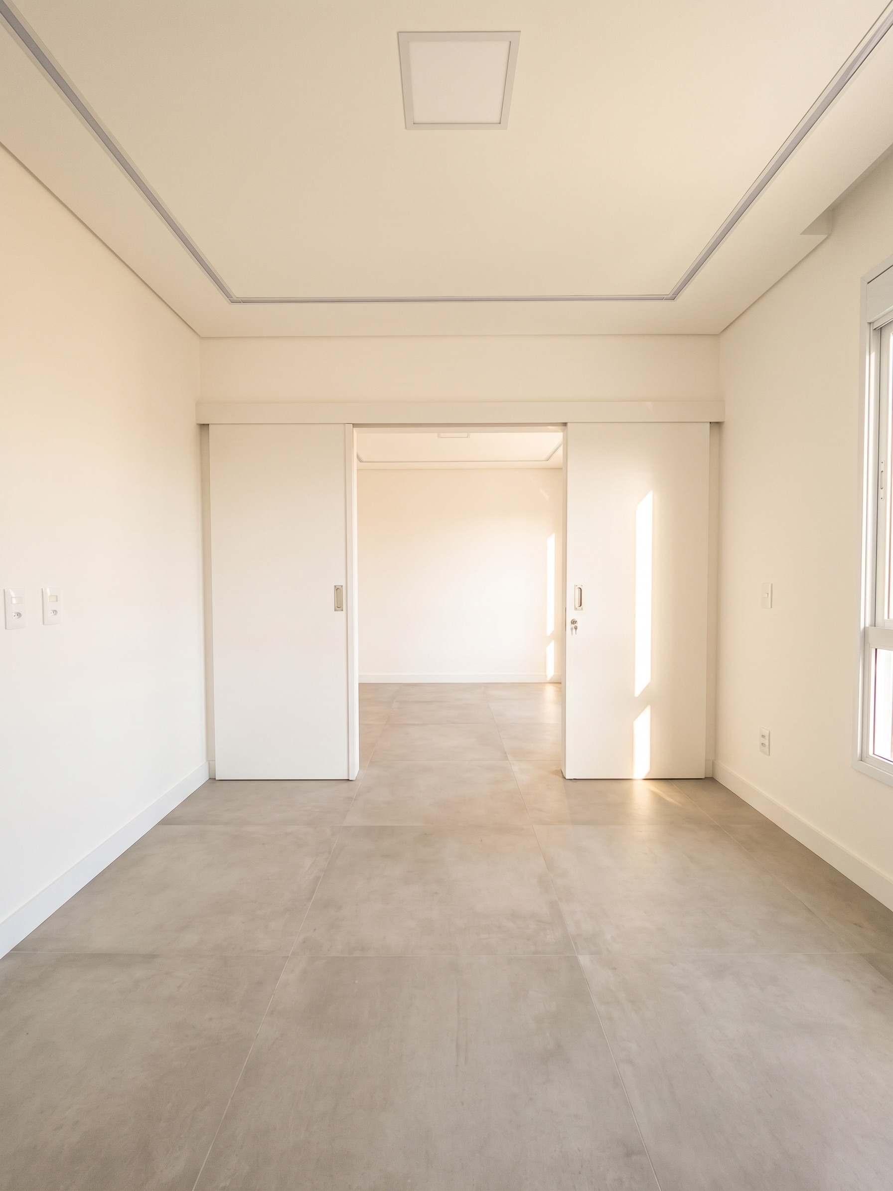 Master suite closet 2 · Casa Majestic · Vivapark Porto Belo